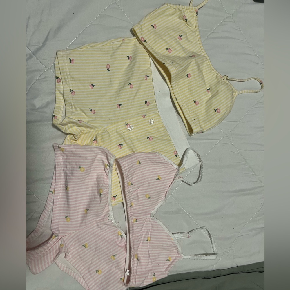 Lounge Set Bundle - Picture 2 of 4